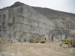 Cantera de mármol Marrón Imperial de Noblemarrón, s.l.