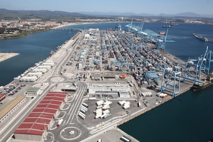 Puerto de Algeciras. Abril 2012. APM y PIF