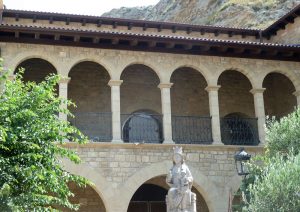 Iglesia de Azagra olnasa