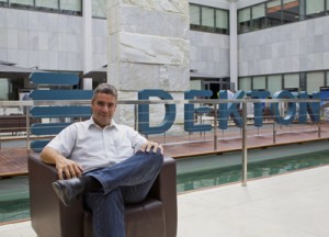 Jose Luis Ramón, director de Operaciones de Cosentino.