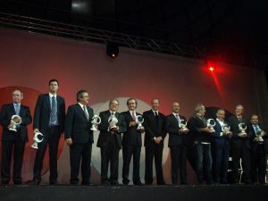 PREMIOS M 144