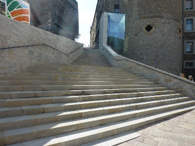 escaleras vitoria-taller de canteria olnasa