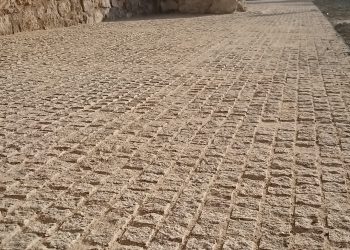 granito gris albero-muralla