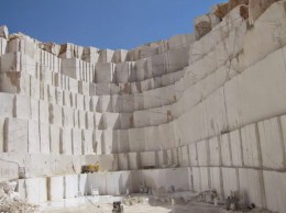 cantera marmol carrara