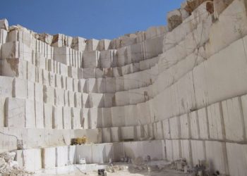 cantera marmol carrara