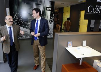 EL DIRECTOR DEL IGAPE JAVIER AGUILERA VISITA ARIAS NADELA