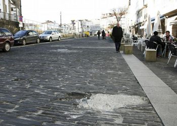 pavimento pizarra dañado