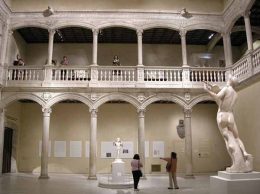 Patio Castillo Velez