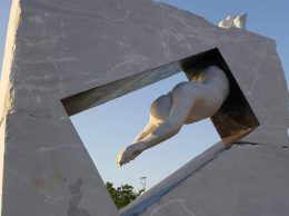 escultura amancio gonzalez