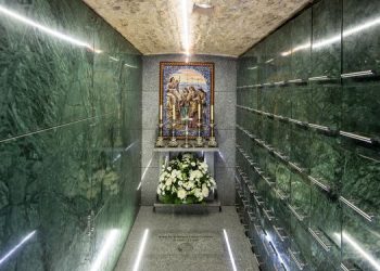 Columbario-habilitado-cripta-nave-epistola