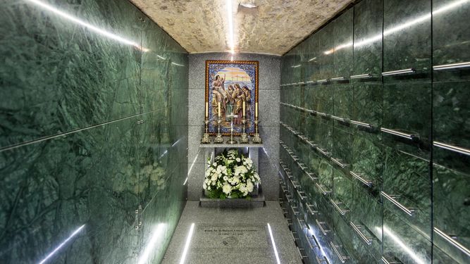 Columbario-habilitado-cripta-nave-epistola