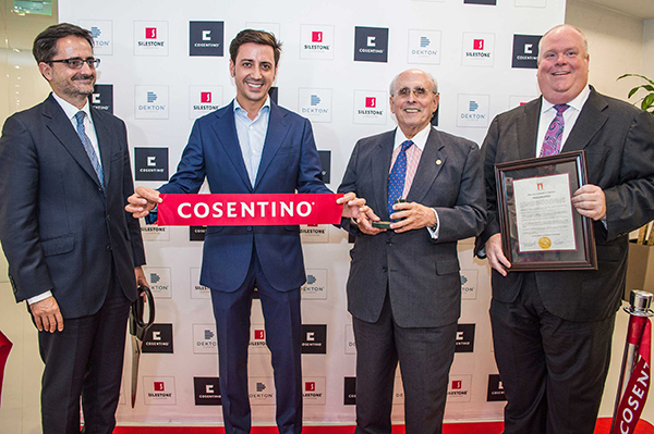 Cosentino Miami_ Candido Creis_Consul España en Miami & Eduardo Cosentino_CEO Cosentino Norteamerica & Raul Valdes-Fauli_Alcalde Coral Gables