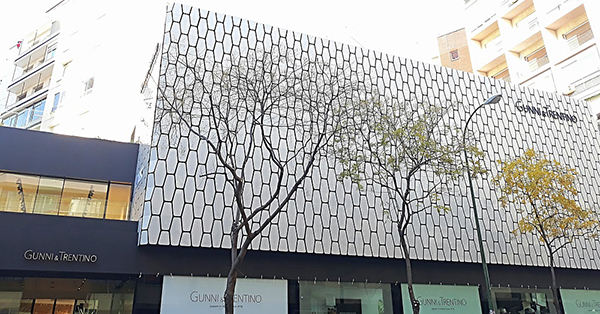 FACHADA-GUNNI-TRENTINO-FLAGSHIP-STORE