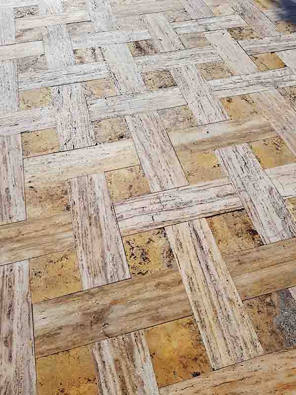 Margar Stone suministra 4.000 metros cuadrados de travertino en Albox