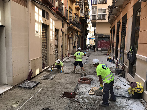 calle muro puerta nueva