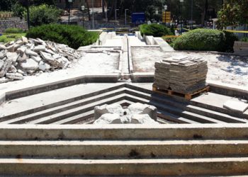 fuente marmol macael