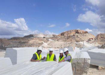 VisitaPedroSalmern_macael