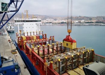 escala_Mistral_Cosentino_Puerto_Almeria
