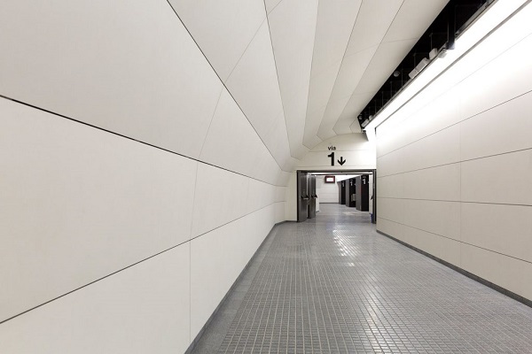Neolith-estacion-provenza-00-1024x683