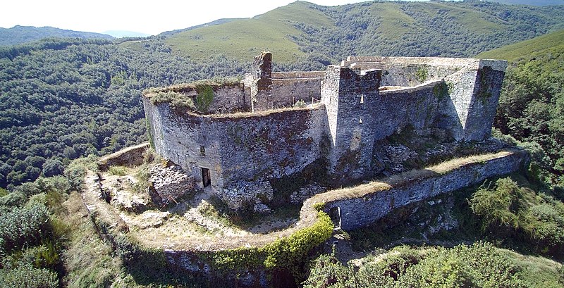 Castillo de Sarracín, Vega de Valcarce, León, España