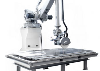 Cut-Comau-tanddrobotics