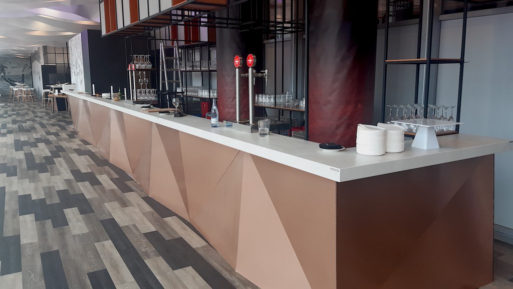 sky_lounge_barra_Dekton_MMOpen2022_3