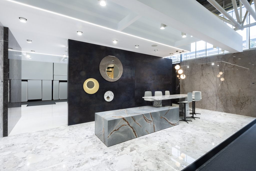 Stand Cersaie 2022 Xtone Porcelanosa-2