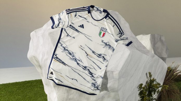equipación italia camiseta