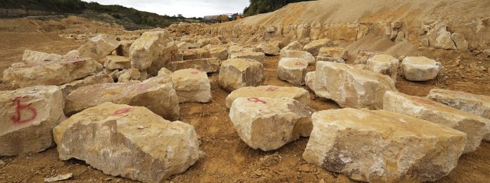 guiting-quarry-building-stone-1536x576