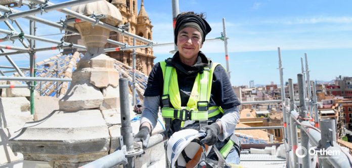 orthem-desde-aqui-puedo-apreciar-cada-detalle-que-trabajaron-los-canteros-hace-300-anos