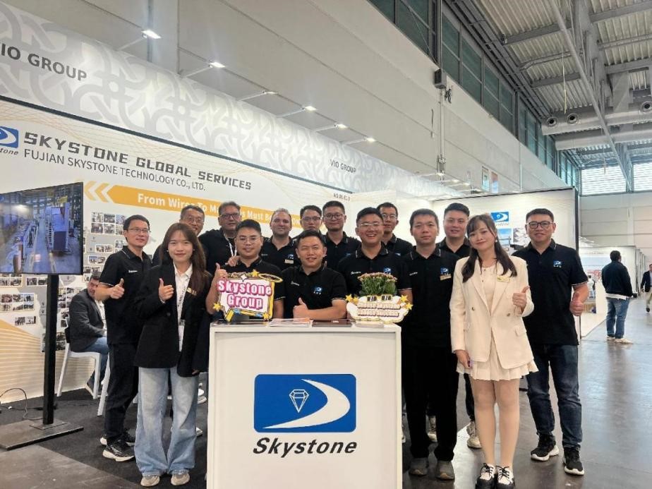 equipo skystone marmomac 2024