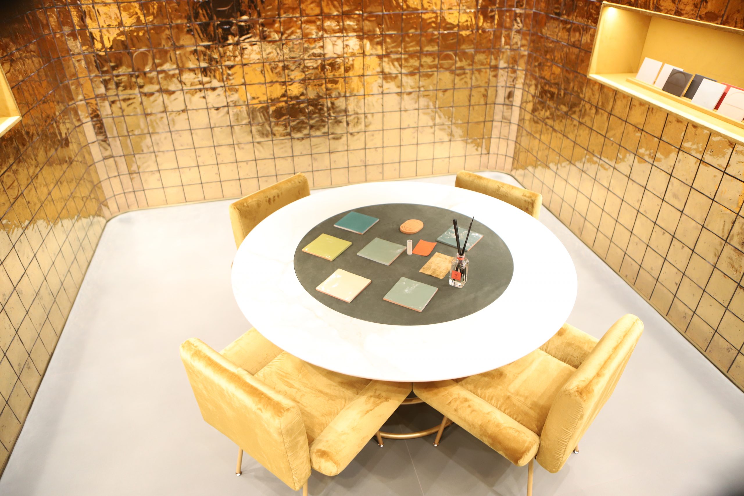 interior camara acorazada- ceramica- iris ceramica milan IMG_2404 Foto Focuspiedra