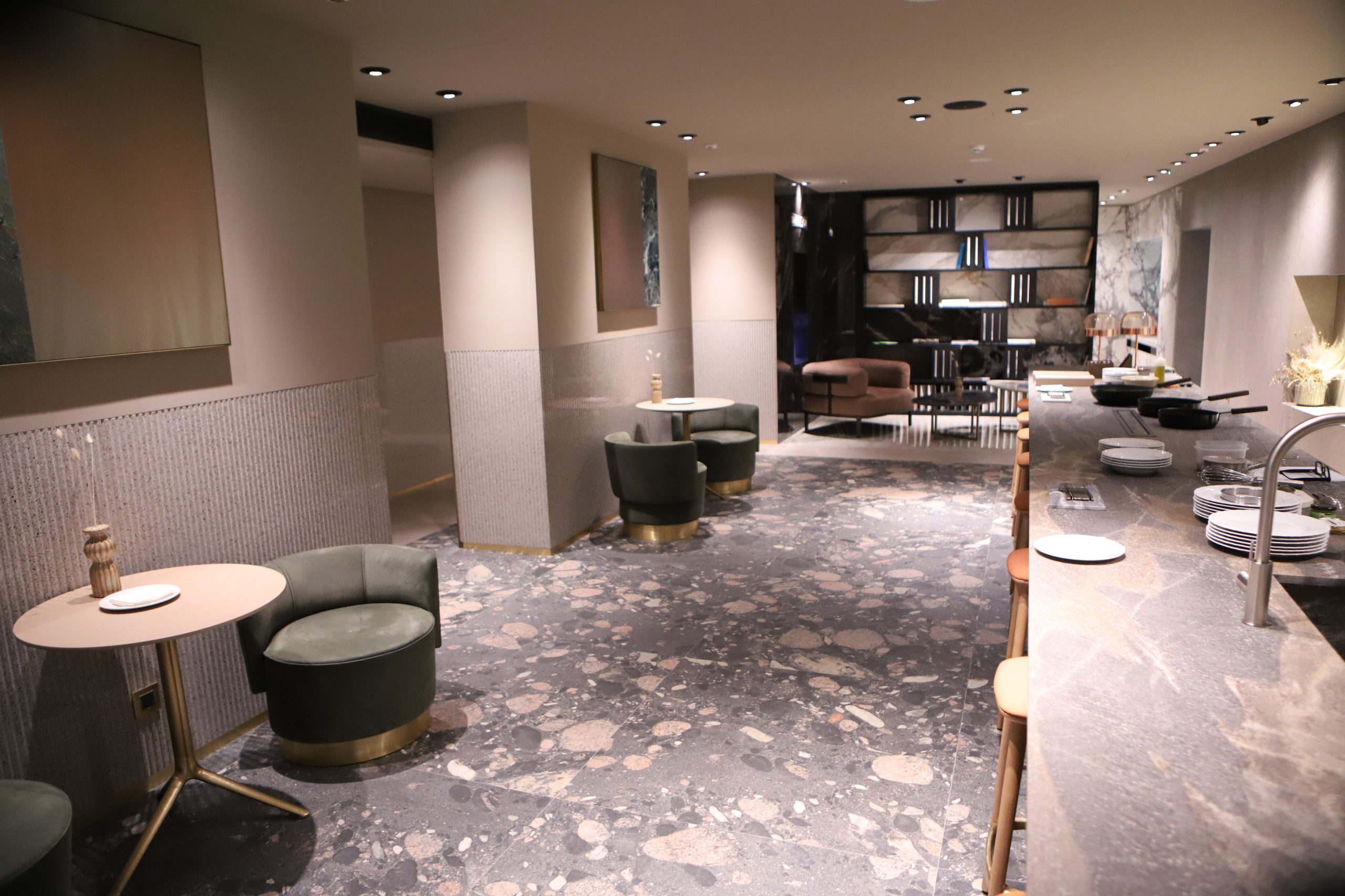 primera planta showroom iris milan IMG_2447 Foto Focuspiedra