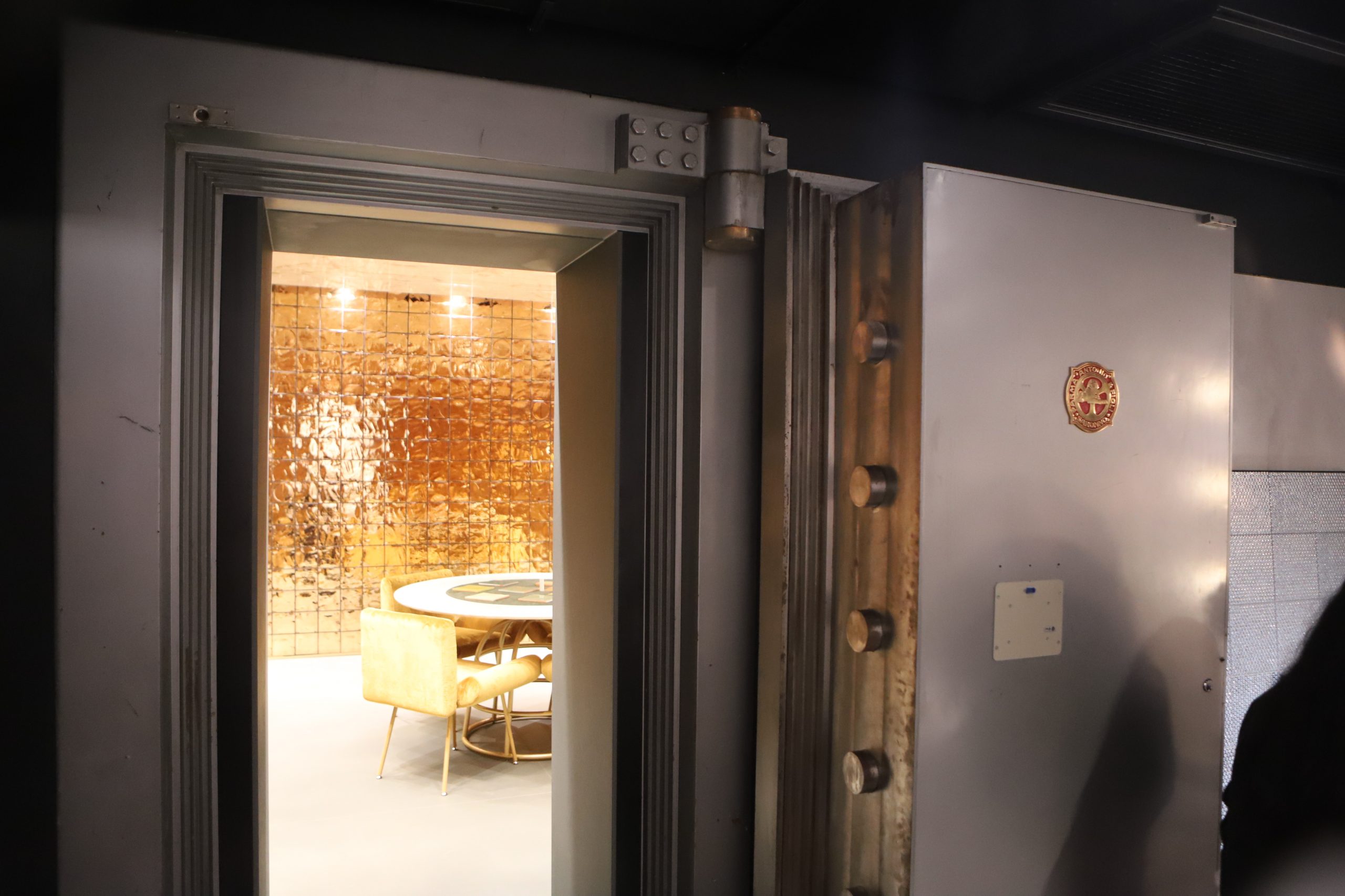 showroom iris milan camara acorazada IMG_2411 Foto Focuspiedra