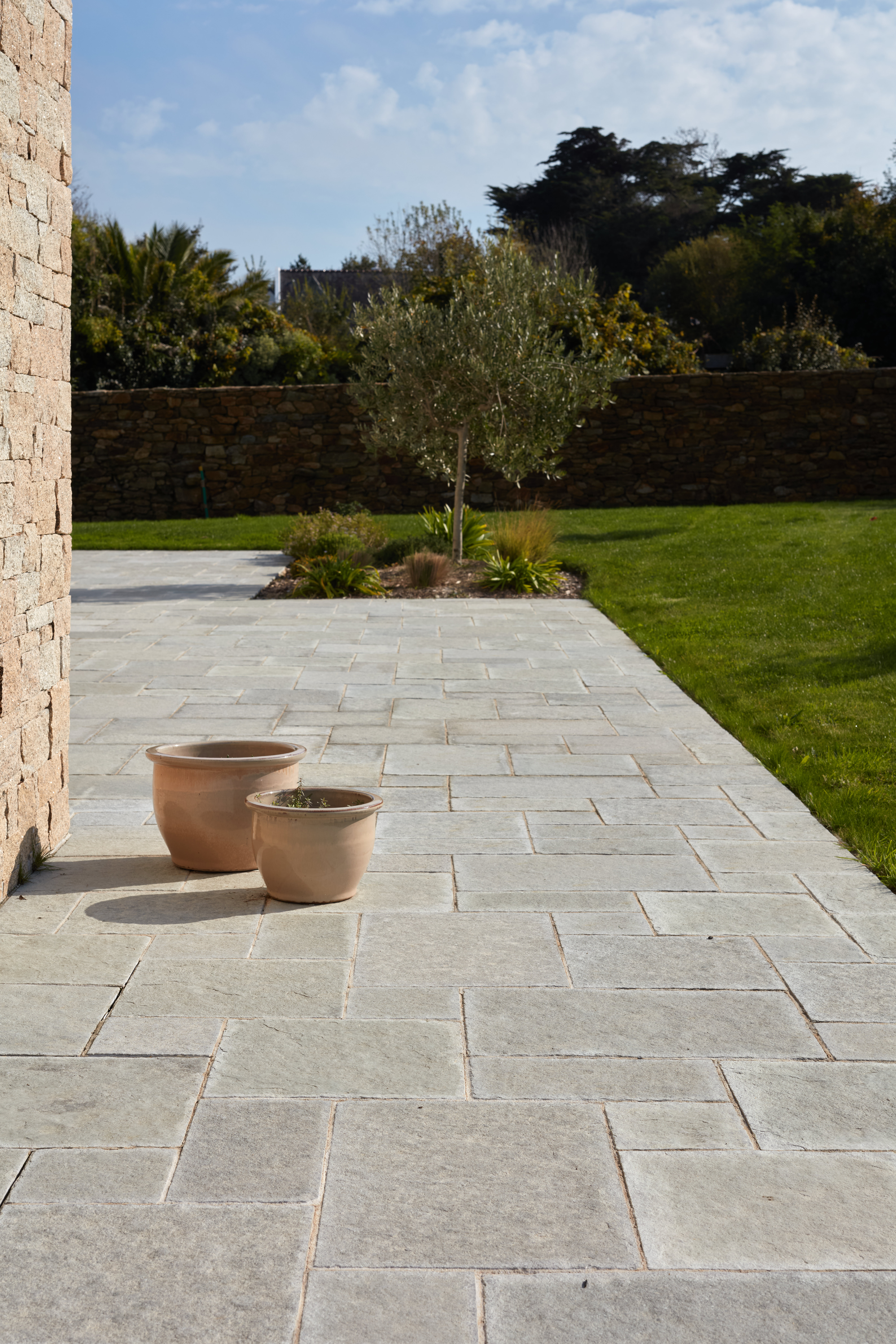 caliza gris goa