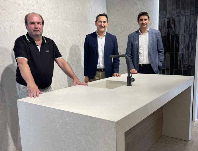 distribuidor coverlam top en granada