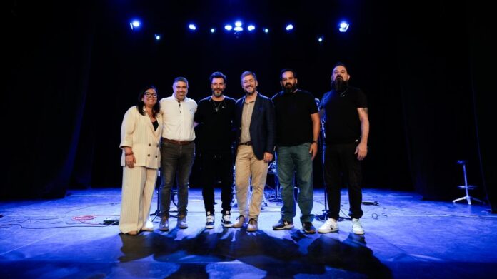 garcia_martin_visita_teatro_juan_pardo_de_valdemoro_remodelacion_con_cargo_al_pir_1