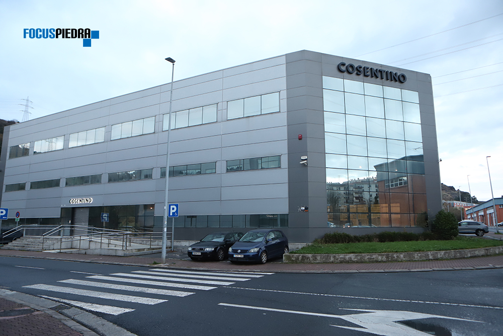 cosentino center bizkaia IMG_0153-foto focus piedraok-con marca