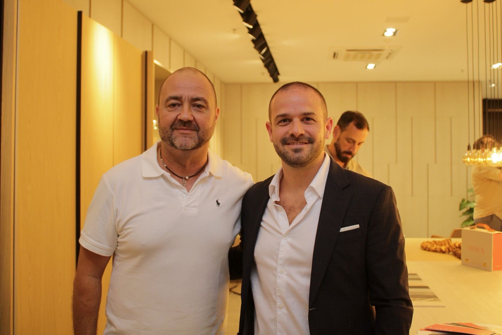 f6801edd-c278-49fb-9fbf-c6b3b63e6274