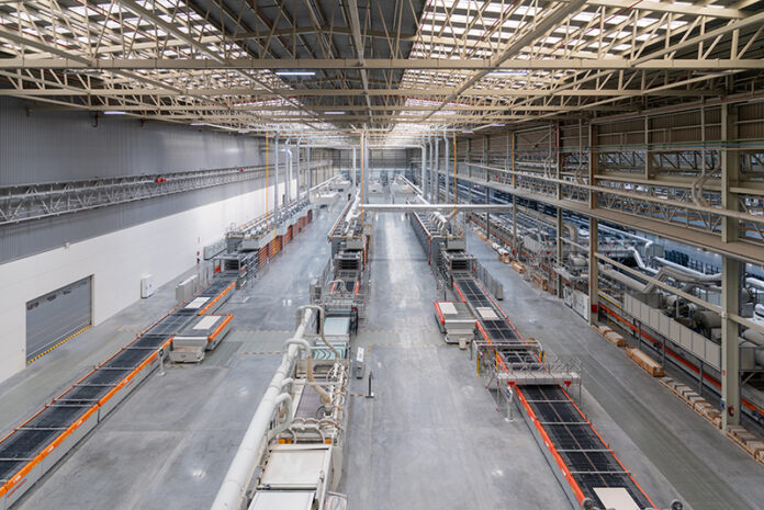 fabrica porcelanosa-ceramica