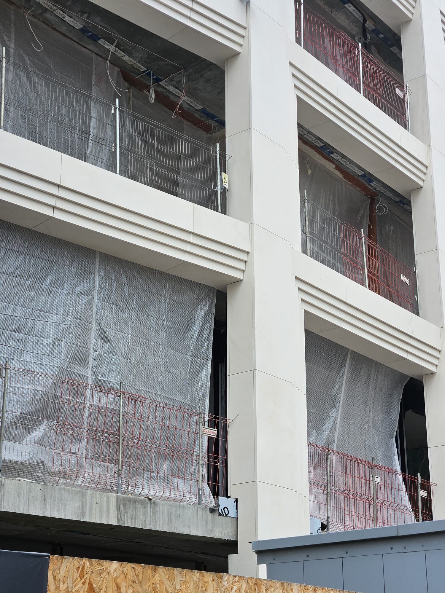 detalle fachada varsovia